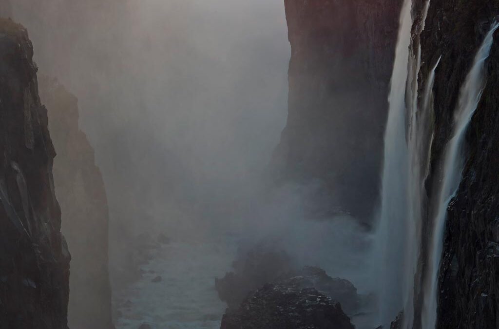 Victoria_Falls_web